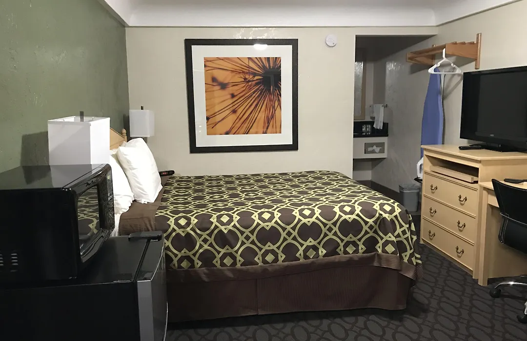 Downtown Inn-1