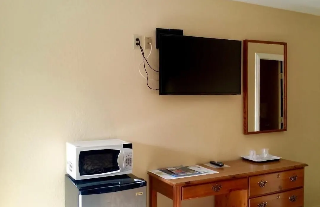 Parkway Inn-1